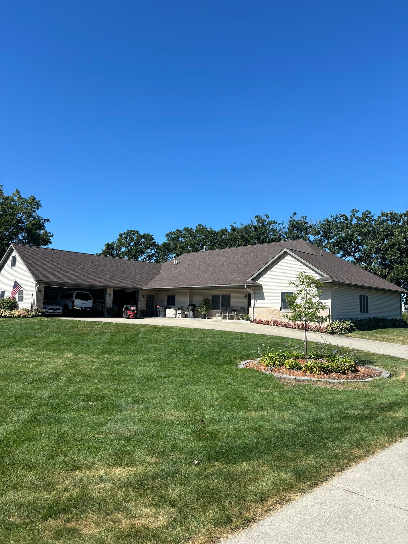 Sprawling Ranch Reroof